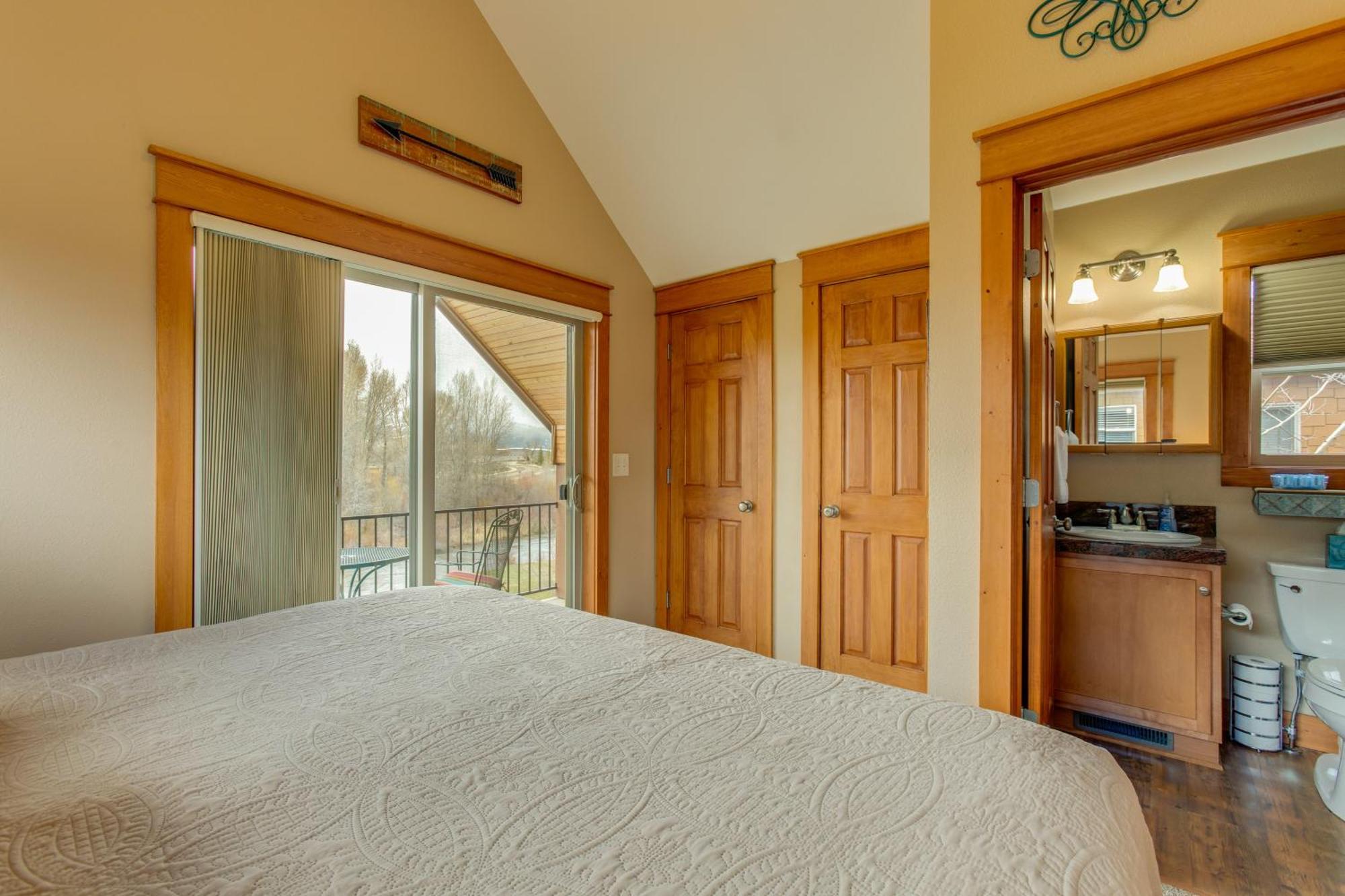 Riverfront Cabin About 4 Mi To Granby Ranch! Экстерьер фото