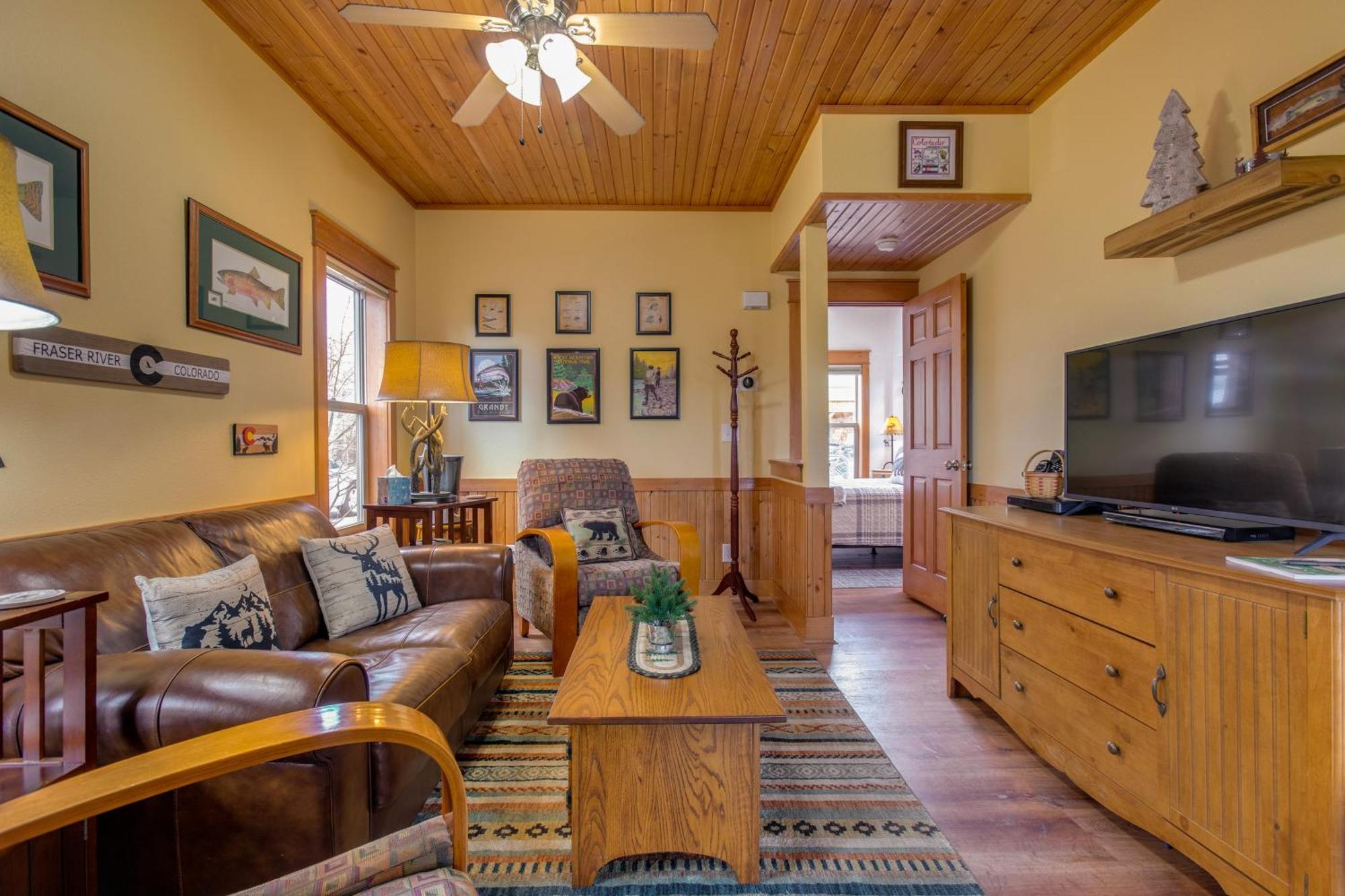 Riverfront Cabin About 4 Mi To Granby Ranch! Экстерьер фото